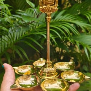 Aarumugam Vilakku with Vel